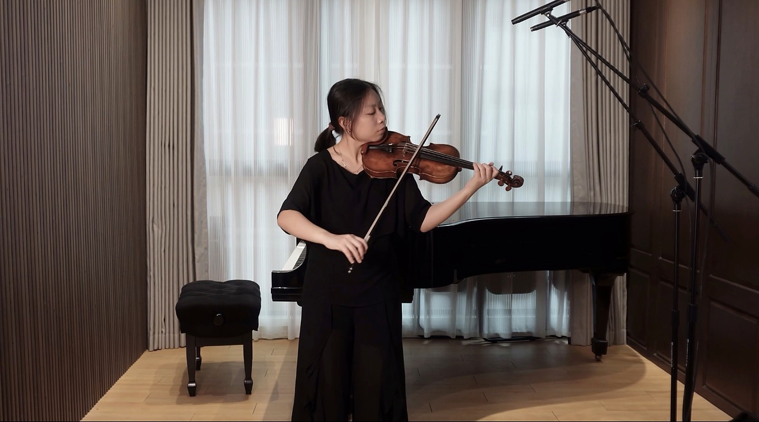 Studio Tableau and Steinway Model B211 walkthrough